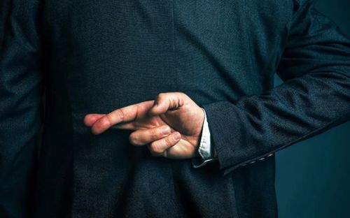 DE LOS PADRES MITÓMANOS Y OTRAS HERENCIAS…